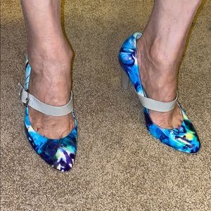 Kenneth Cole water blue heels leather 7.5M